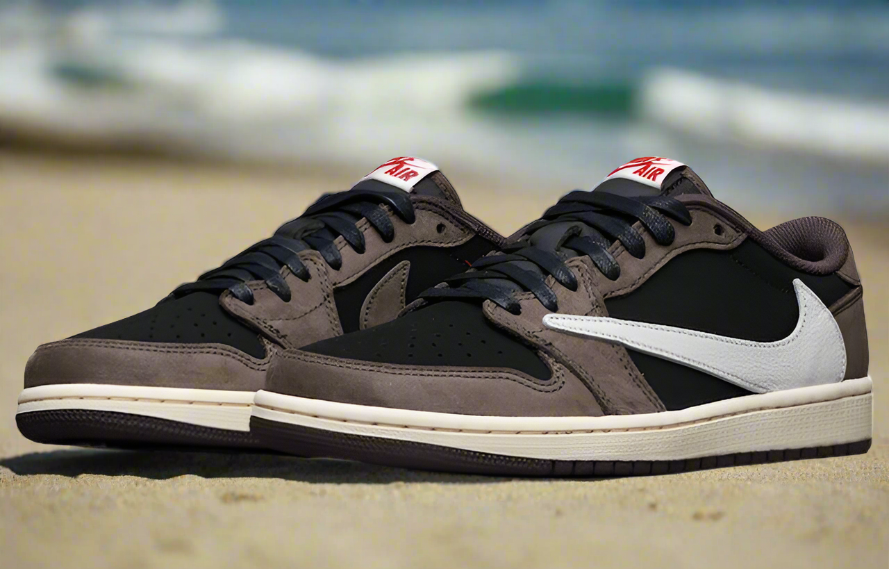 Travis Scott x Air Jordan 1 Low 'Mocha'