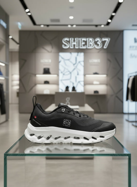 On Cloud tilt 2.0 running x LOEWE PRE-LOVED  ‘Black and White