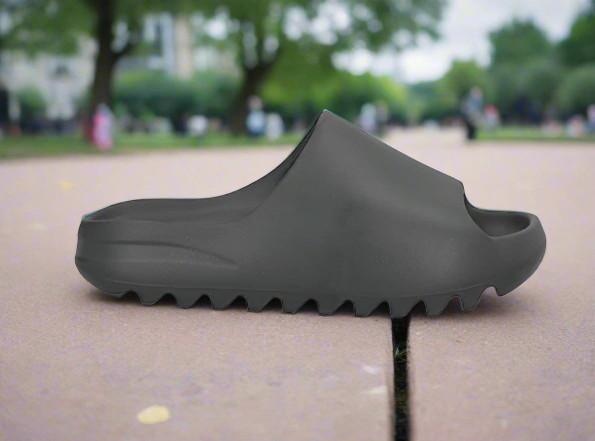 ADIDAS x YEEZY SLIYD